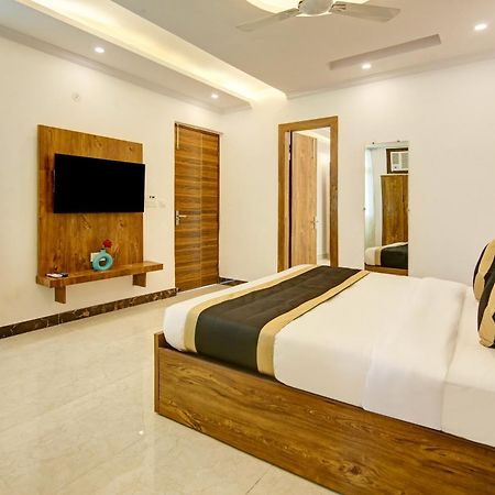 Hotel The Emporio Grand Near Vaishali Metro Station 加济阿巴德 外观 照片