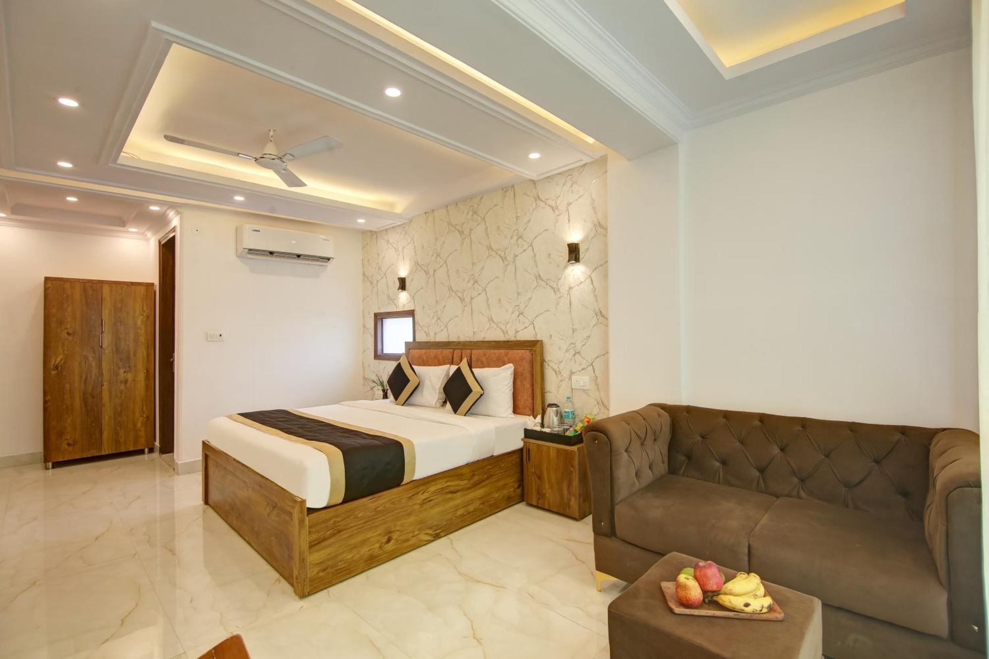 Hotel The Emporio Grand Near Vaishali Metro Station 加济阿巴德 外观 照片