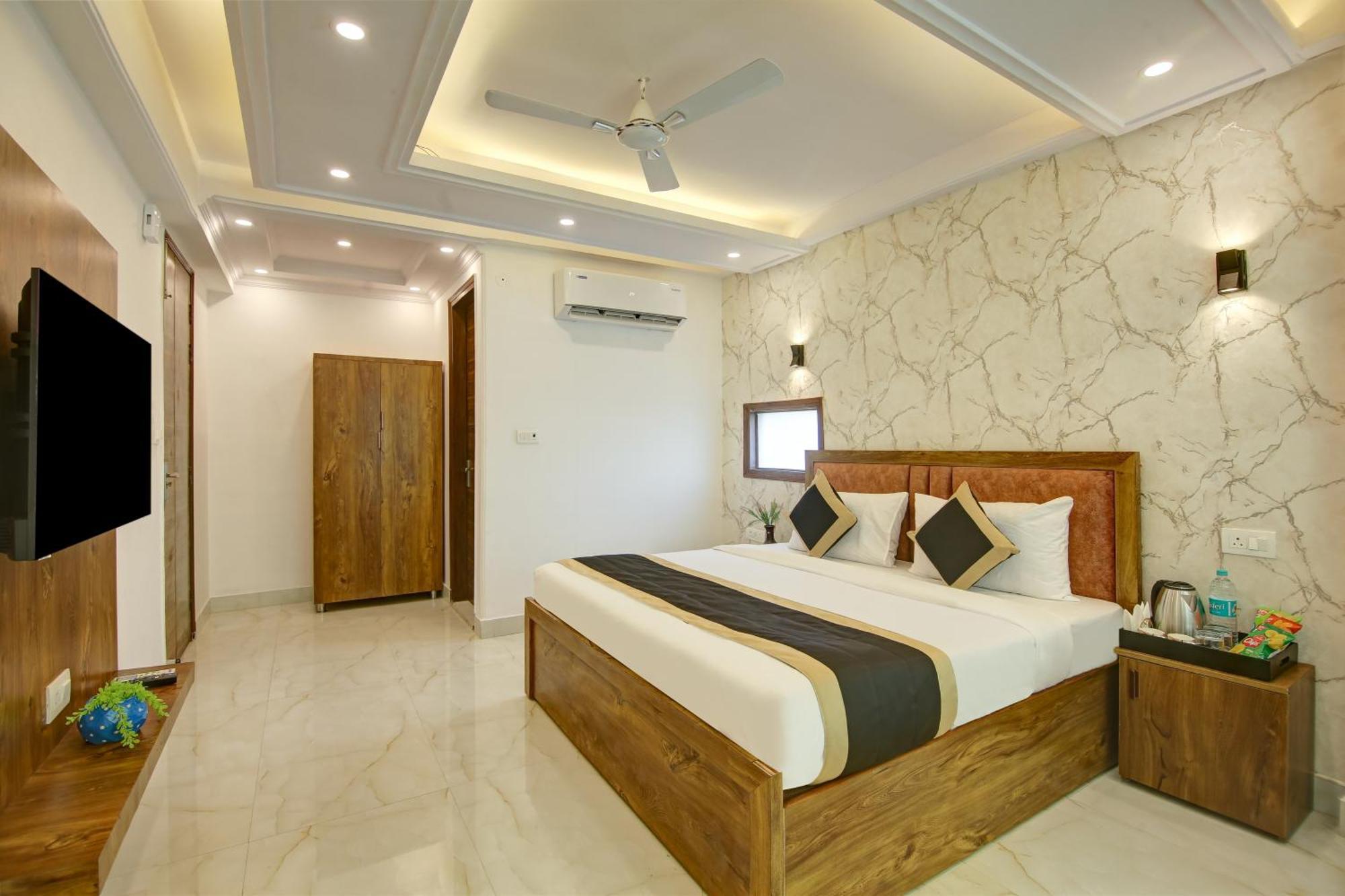 Hotel The Emporio Grand Near Vaishali Metro Station 加济阿巴德 外观 照片
