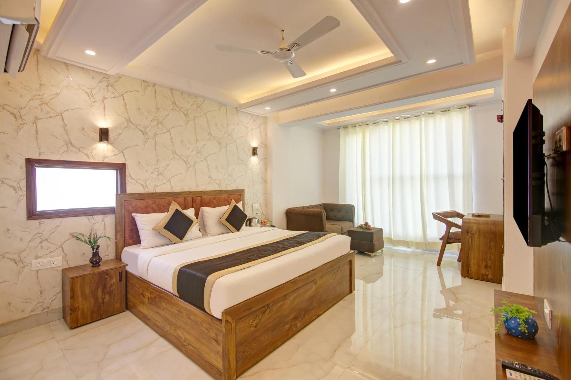 Hotel The Emporio Grand Near Vaishali Metro Station 加济阿巴德 外观 照片