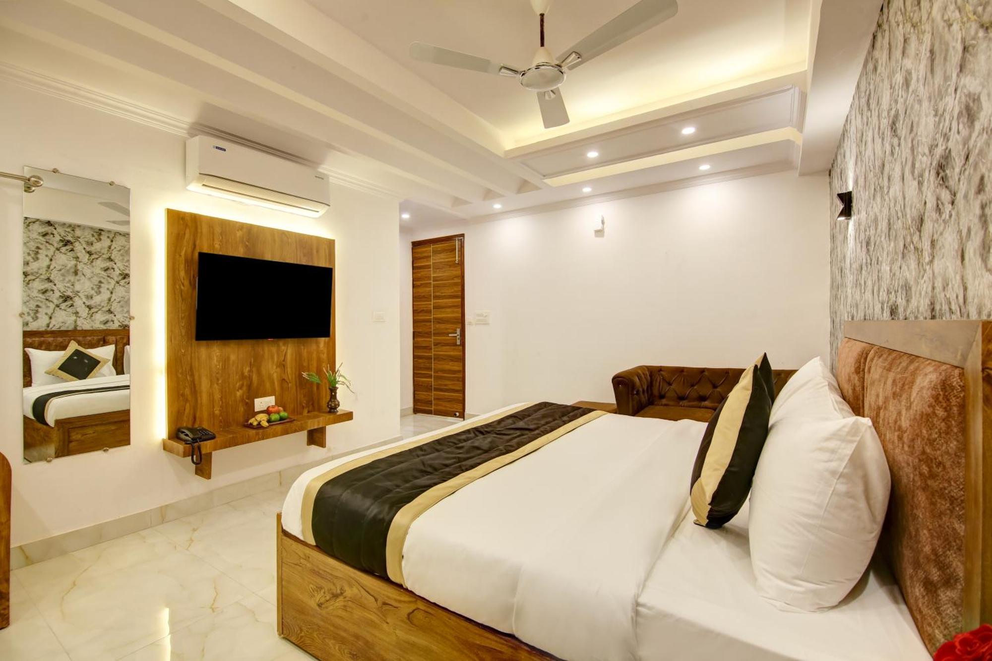 Hotel The Emporio Grand Near Vaishali Metro Station 加济阿巴德 外观 照片