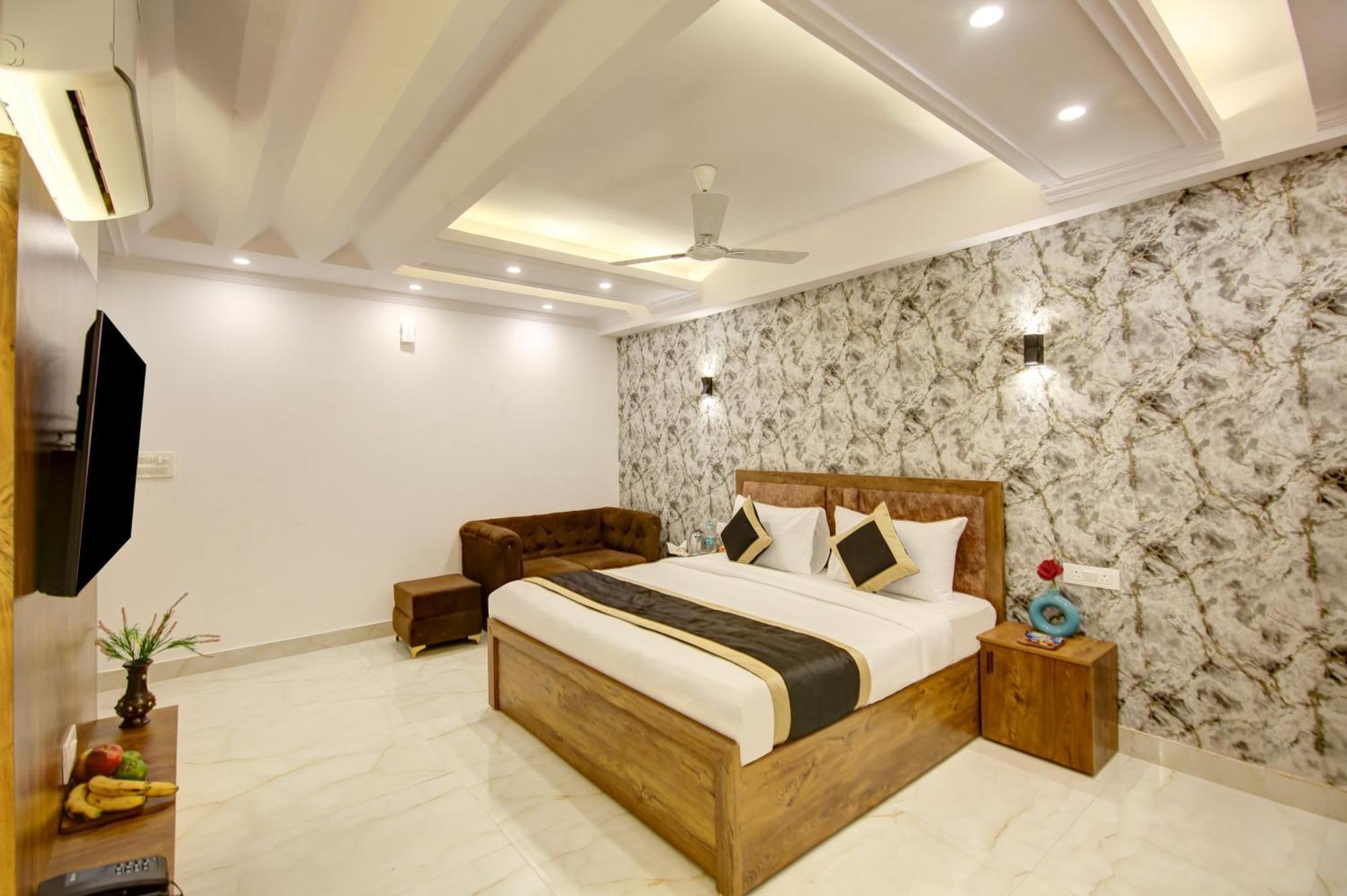 Hotel The Emporio Grand Near Vaishali Metro Station 加济阿巴德 外观 照片