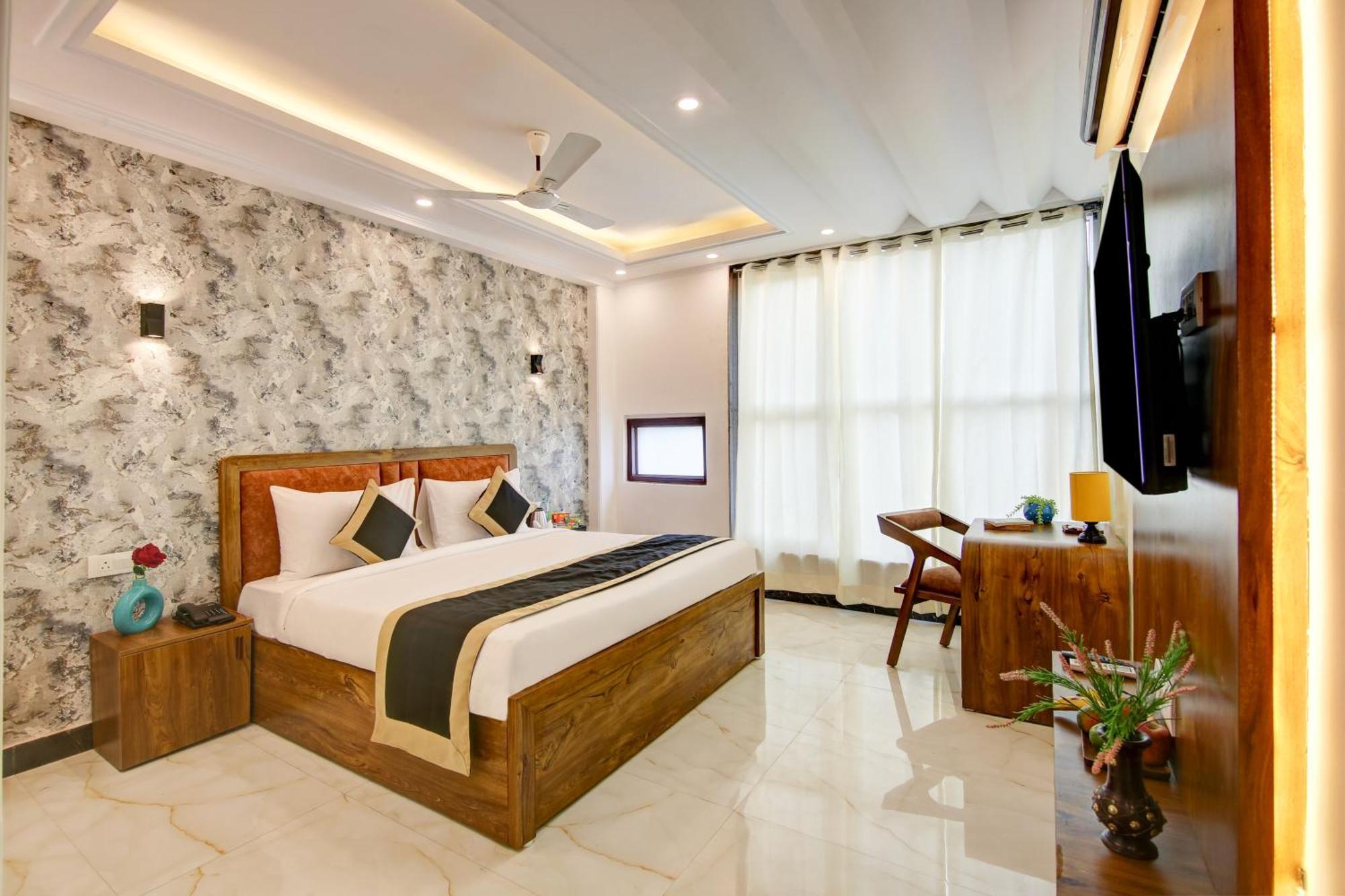 Hotel The Emporio Grand Near Vaishali Metro Station 加济阿巴德 外观 照片