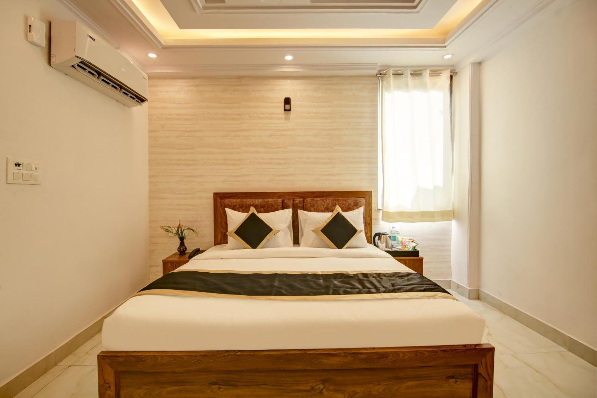 Hotel The Emporio Grand Near Vaishali Metro Station 加济阿巴德 外观 照片