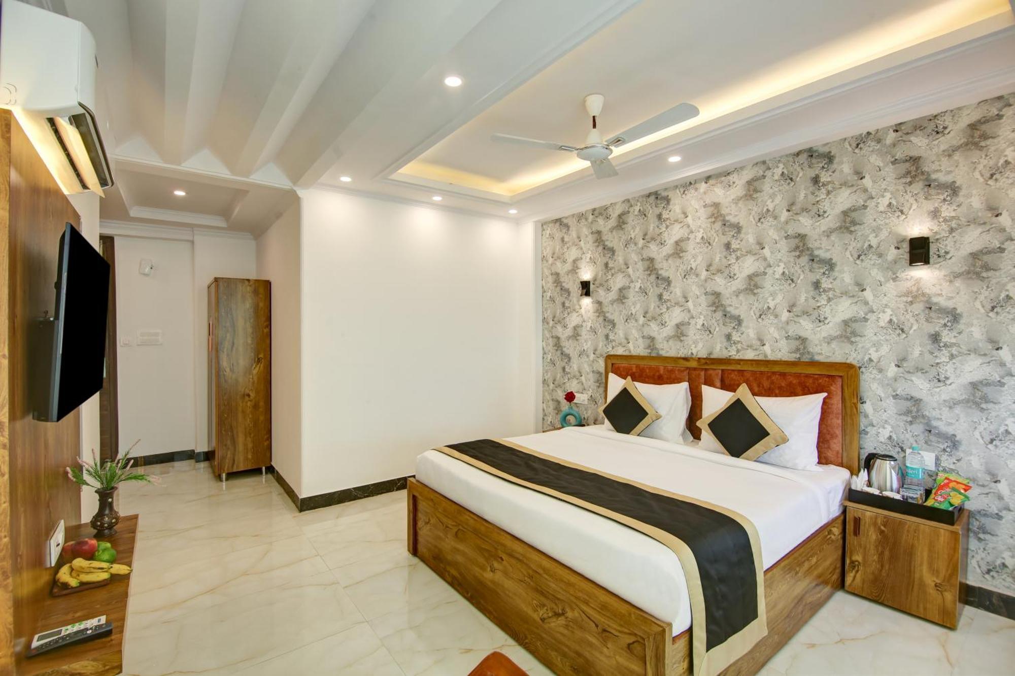 Hotel The Emporio Grand Near Vaishali Metro Station 加济阿巴德 外观 照片
