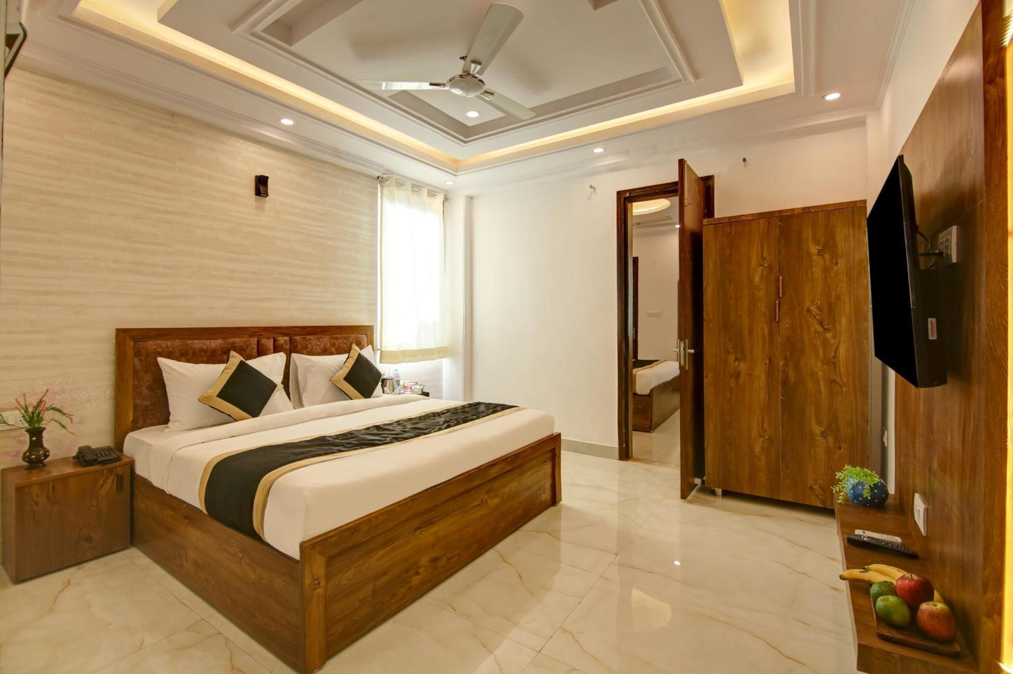 Hotel The Emporio Grand Near Vaishali Metro Station 加济阿巴德 外观 照片