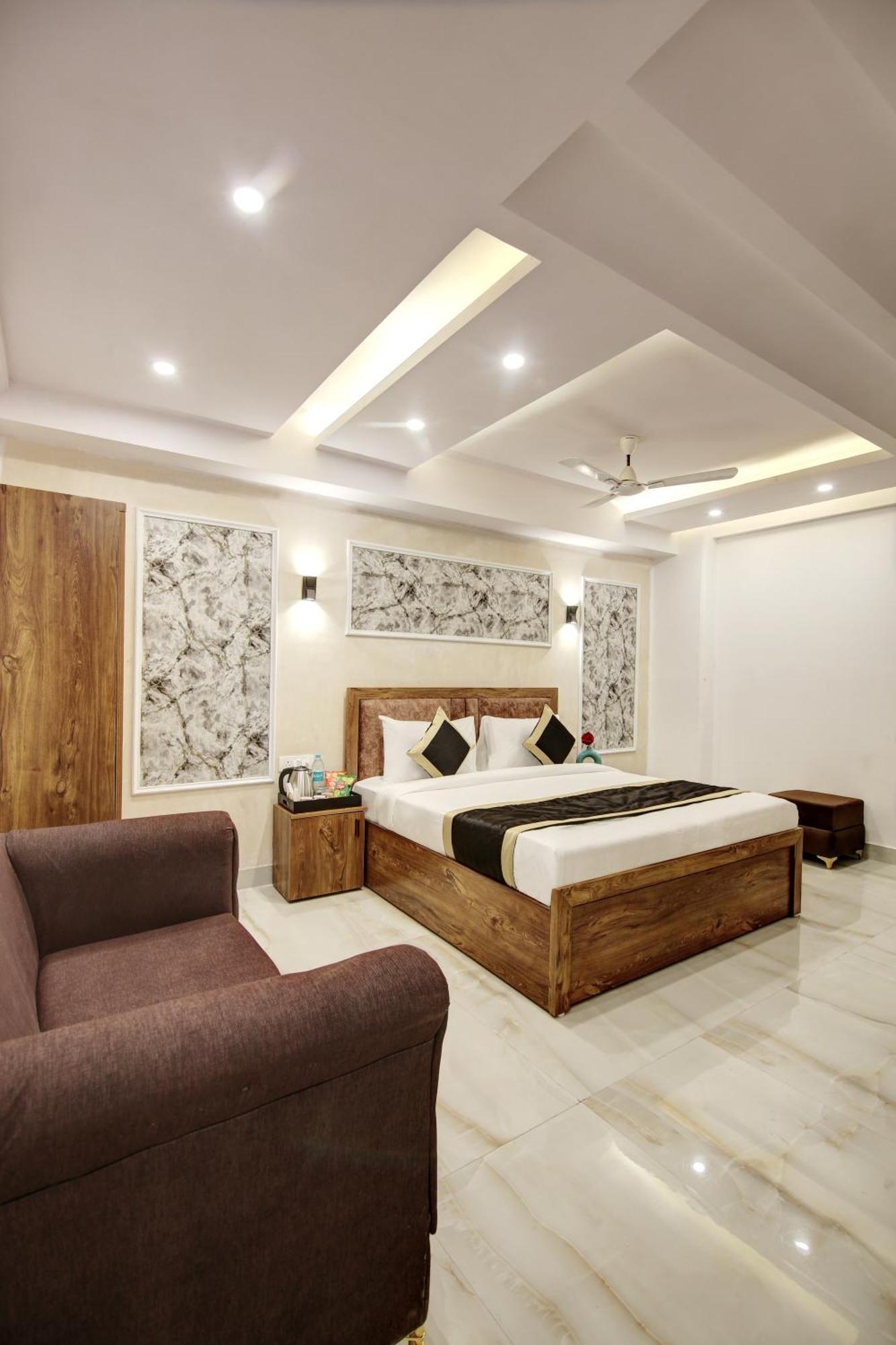 Hotel The Emporio Grand Near Vaishali Metro Station 加济阿巴德 外观 照片