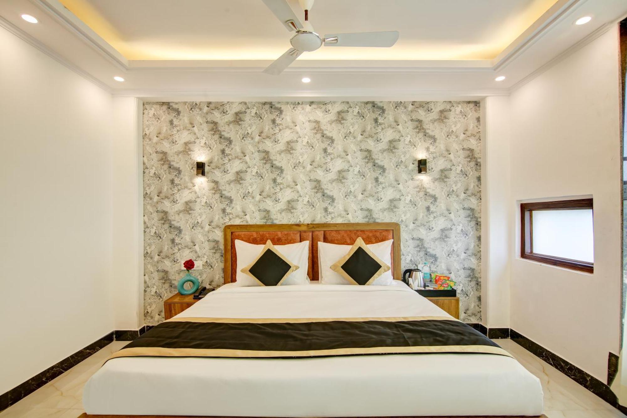 Hotel The Emporio Grand Near Vaishali Metro Station 加济阿巴德 外观 照片