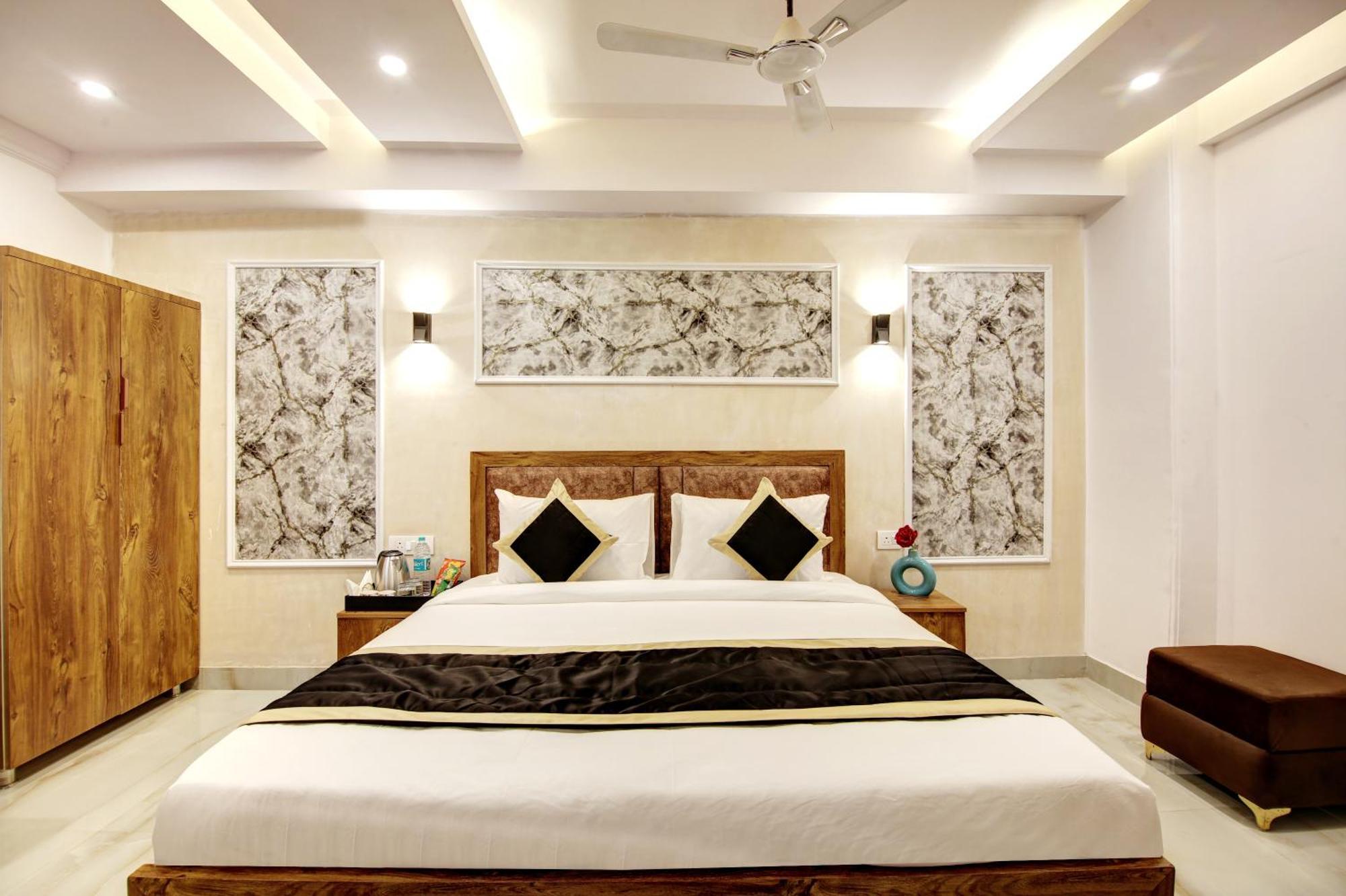 Hotel The Emporio Grand Near Vaishali Metro Station 加济阿巴德 外观 照片