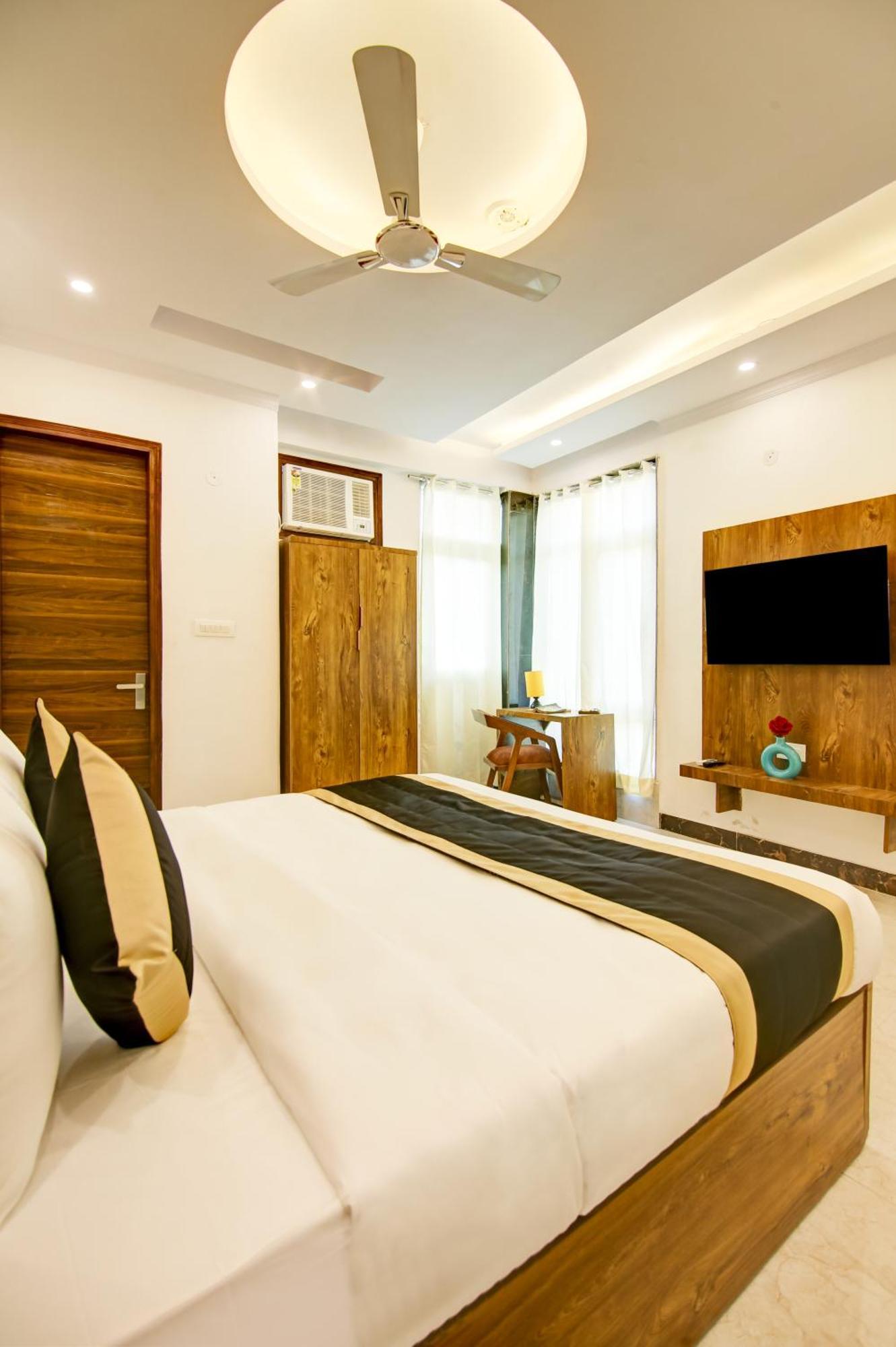 Hotel The Emporio Grand Near Vaishali Metro Station 加济阿巴德 外观 照片
