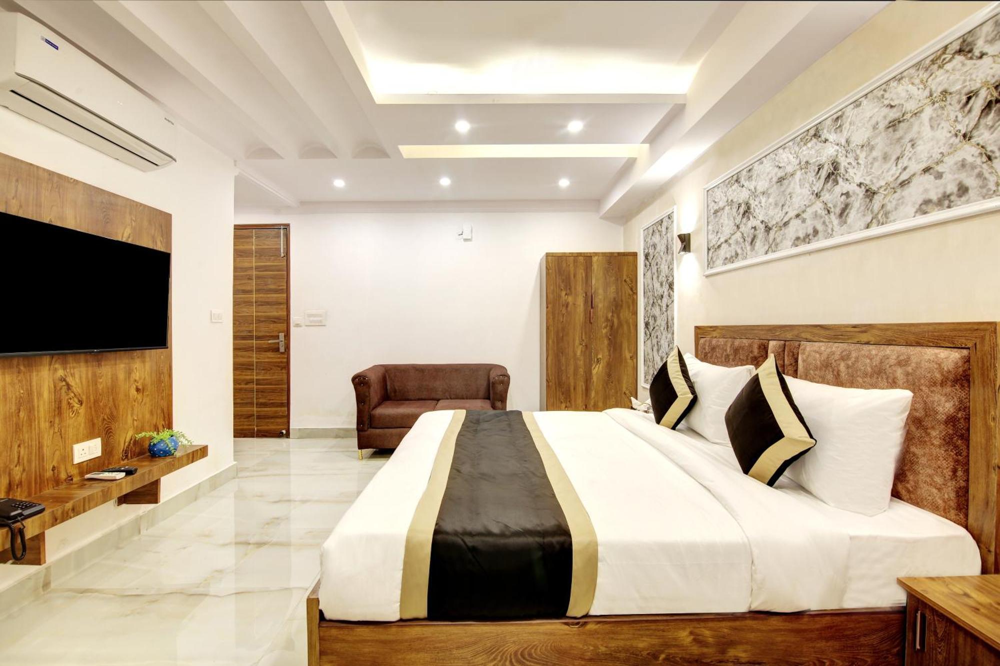 Hotel The Emporio Grand Near Vaishali Metro Station 加济阿巴德 外观 照片