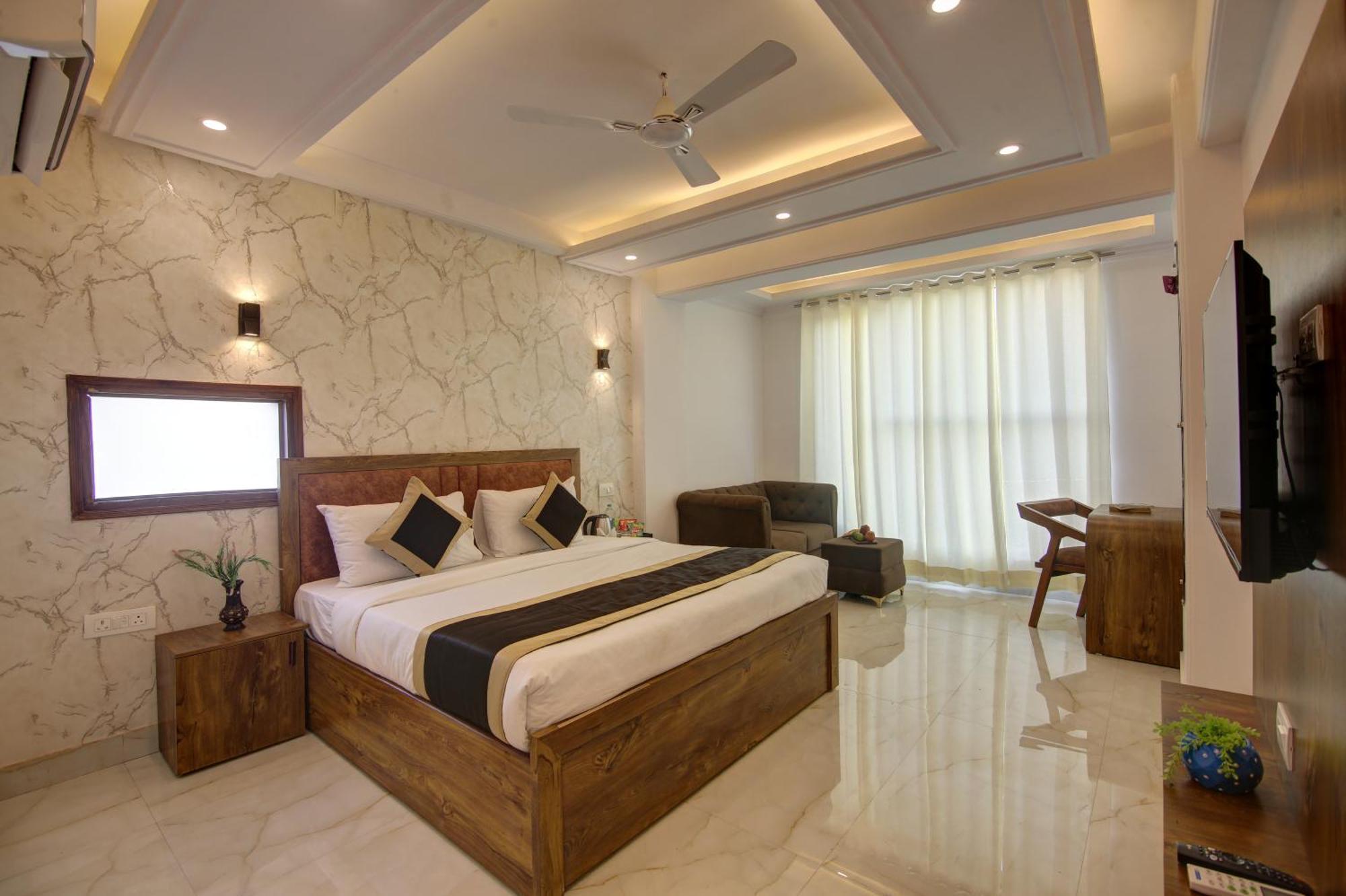 Hotel The Emporio Grand Near Vaishali Metro Station 加济阿巴德 外观 照片